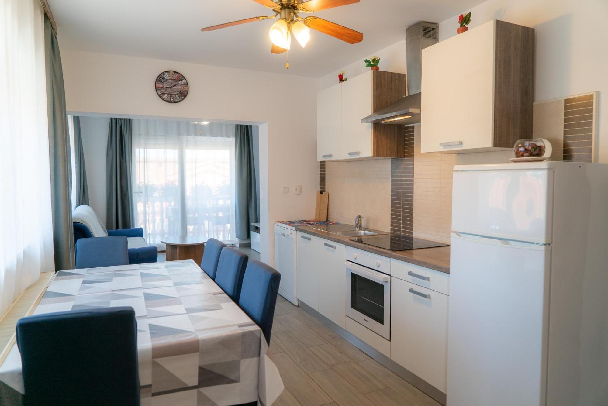 Apartments Zubcic 迪斯诺 外观 照片